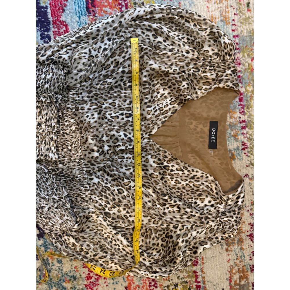 DO+BE Leopard Print Smocked Waist V-Neck Wrap Blouse Brown Tan Large - Picture 3 of 5